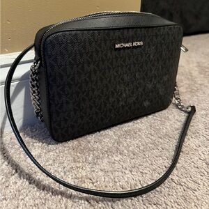 MK Jet Set LG EW Saffiano Crossbody Bag LOGO BLK, Used, See Pics!